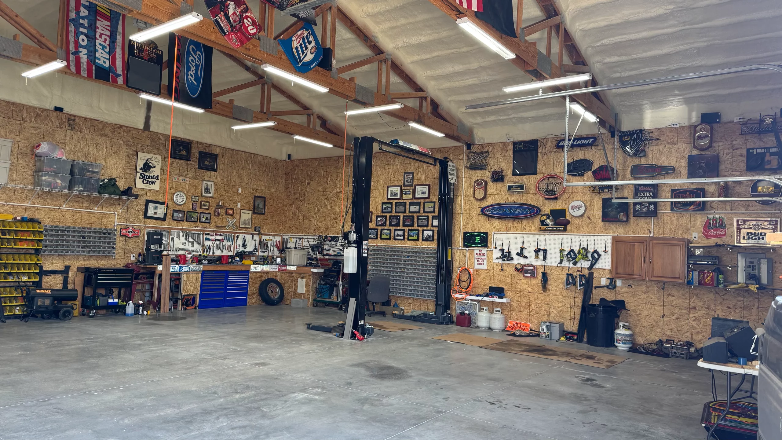 Superior Commercial Spray Foam Insulation Choosing The Right Spray Foam For Commercial Buildings